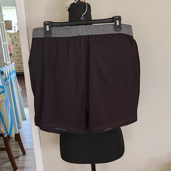 XERSION RUN SHORTS - Picture 3 of 4